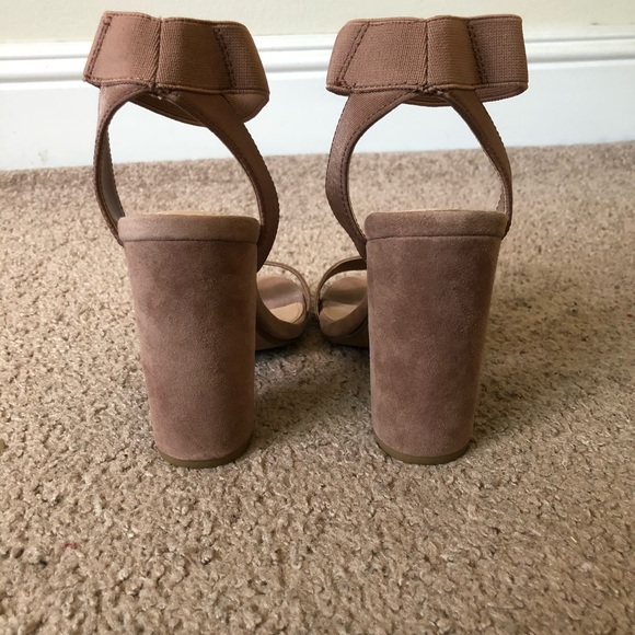 Steve Madden Celebrate in Tan Suede - Picture 3 of 4